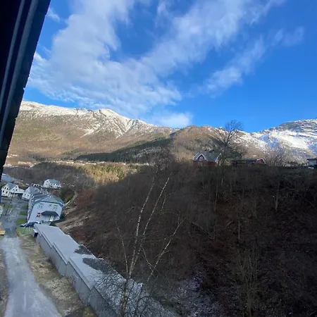 Apartment Spacious Trolltunga Close To The Center, Good Parking Odda