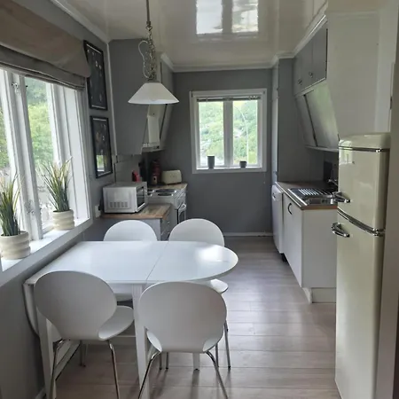 Spacious Trolltunga 2 Floor, Good Parking * Odda