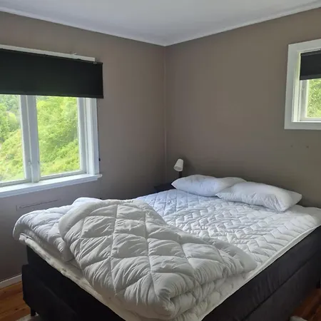 Spacious Trolltunga 2 Floor, Good Parking Appartement