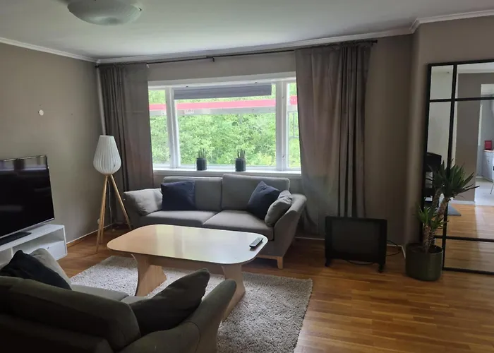 Spacious Trolltunga 2 Floor, Good Parking Odda