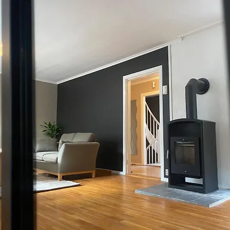 Spacious Trolltunga Close To The Center, Good Parking Apartment *